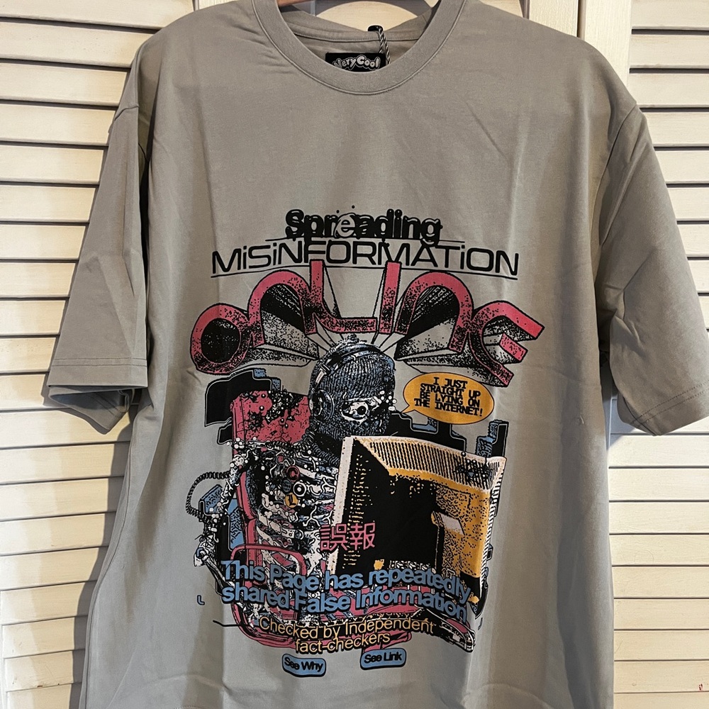 Gray MisInformation Graphic T-Shirt